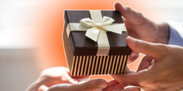 10 Work Leaving Gifts Colleagues Will Love